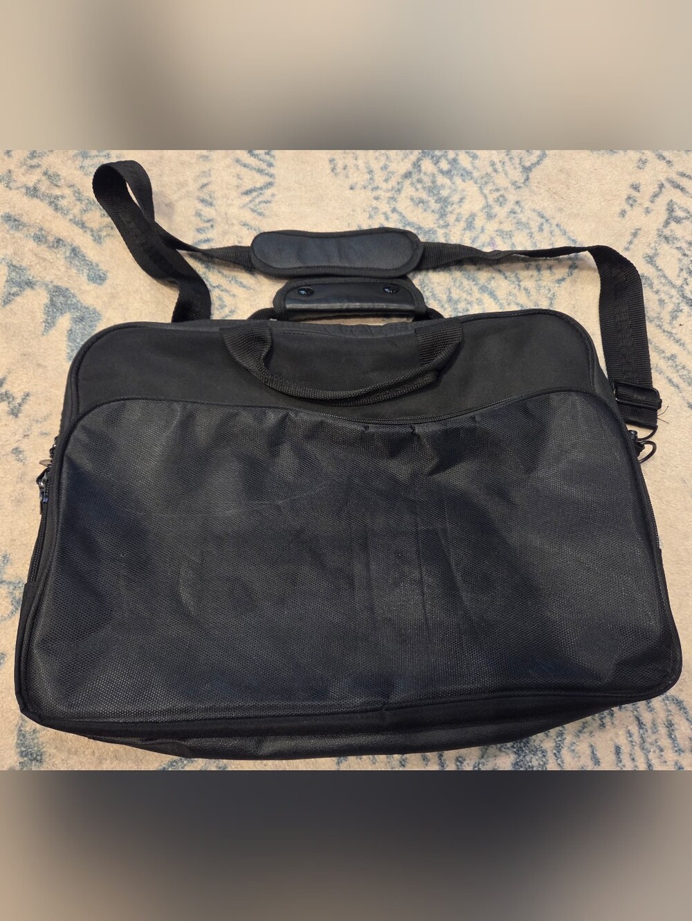 Black Men's Travel/Work Duffel Bag - Unbranded